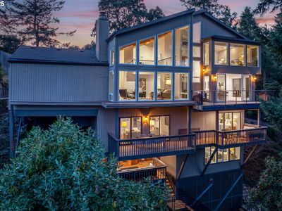 15400 Diamond Head Rd