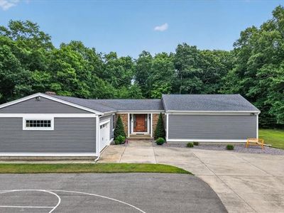 884 Reynolds Rd