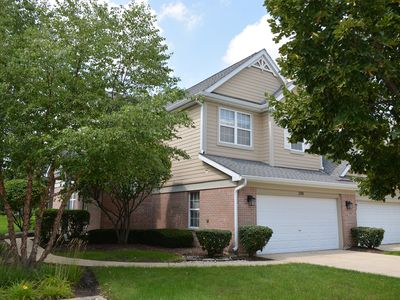 Property at 208 Westminster Dr, Bloomingdale, IL