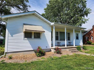 327 W Wall St