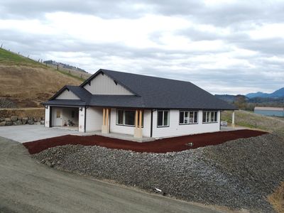 2782 Roberts Creek Rd