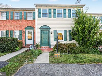 295 Robin Hill Cir