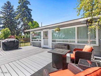908 S 18th Ave