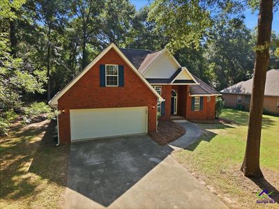 102 Quinelle Dr