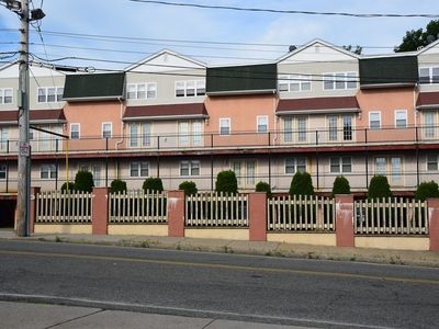 223 Clinton St APT 10