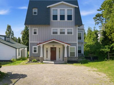 43 N Shore Dr