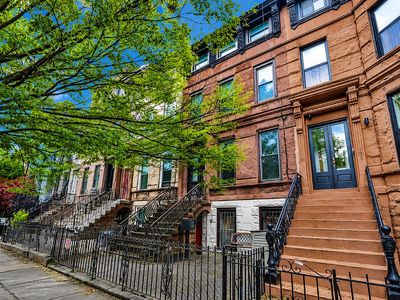 519 Monroe St