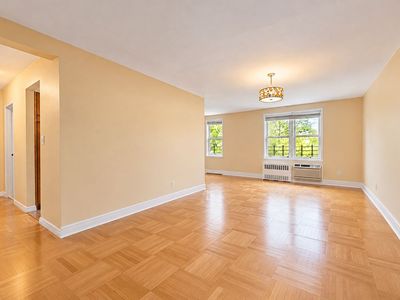 3901 Independence Ave APT 4F