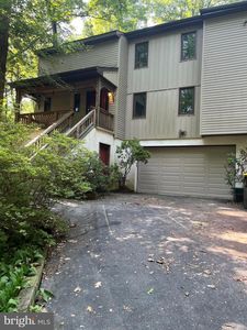 1672 Suzanne Dr