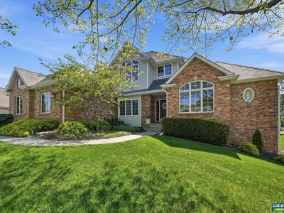 6424 Rolling Hills Blvd