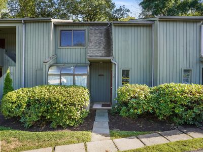 123 Old Belden Hill Road APT 40