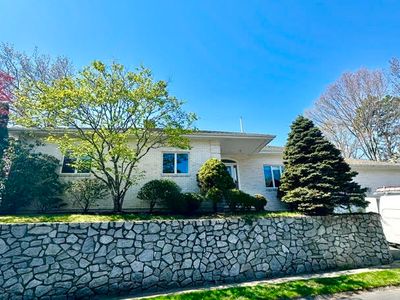 66 Nells Pond Rd