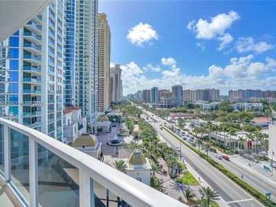 18001 Collins Ave #917