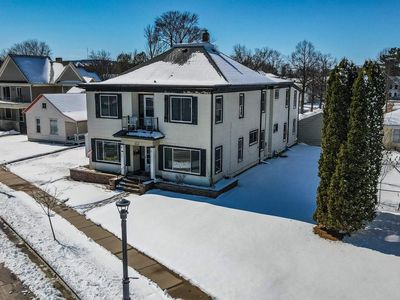 544 South 1ST AVENUE