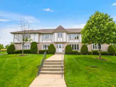 19 Saint Moritz Dr Unit 201