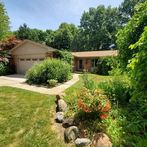 2360 Highbury Dr