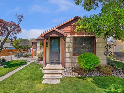 433 Gardner Ave