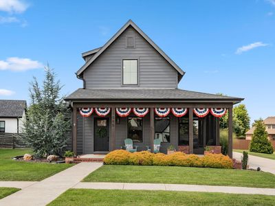 1085 E Valley Trail Drive