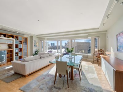 100 Belvidere St #3B