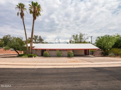 7401 E Calle Antigua