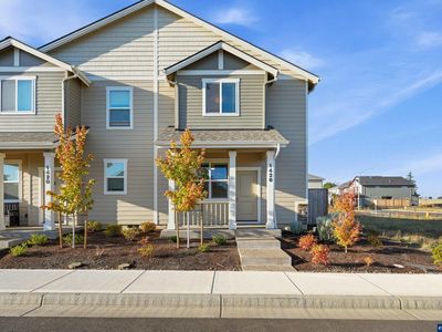 Property at 1426 SE Hankel St, Dallas, OR