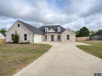 Property at 19383 Ridge Point Cir, Lindale, TX