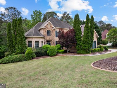 348 Loring Ln