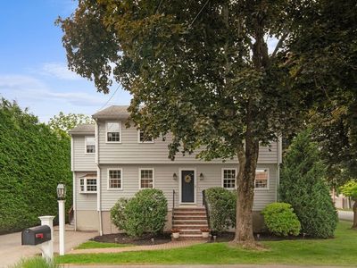 42 Riverside Dr