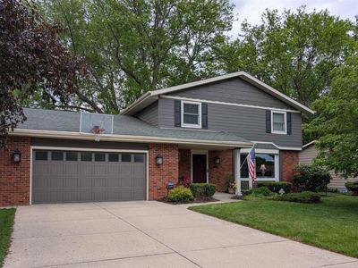 824 Suffolk Dr