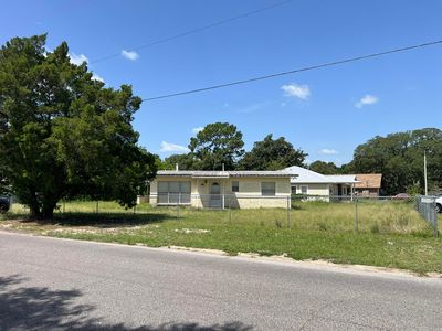 122 Thornhill Rd