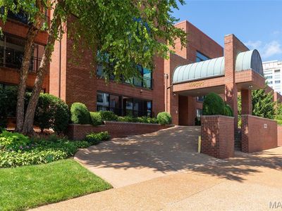 4540 Laclede Ave APT 303