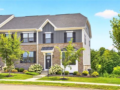 127 Marketplace Ave