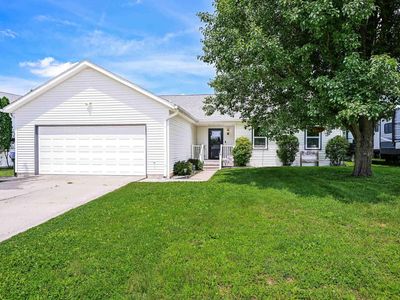 1267 E Marigold Dr