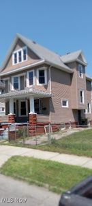 1381 E 93rd St