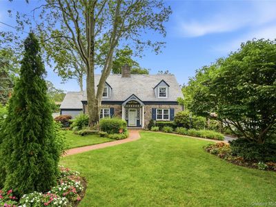 3 Carnegie Avenue