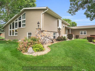 2828 Independence Ave