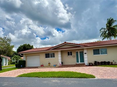 7190 E Tropical Way