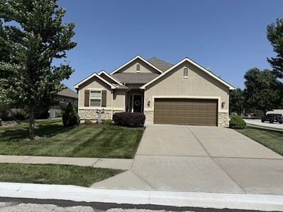 305 Wind Side St
