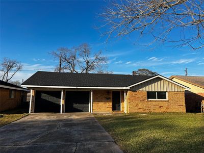 1808 Dolphin Dr