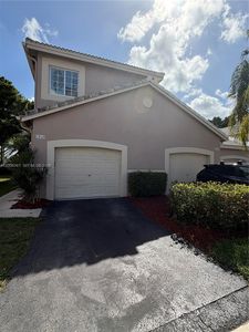 2050 Madeira Dr