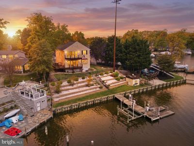 426 Riverside Dr