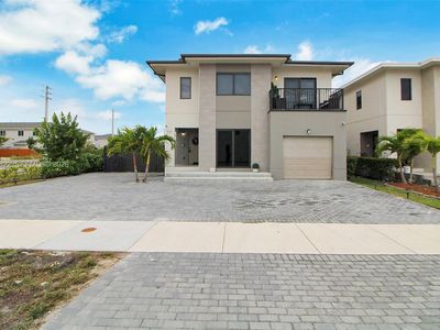 320 NW 13th Ct