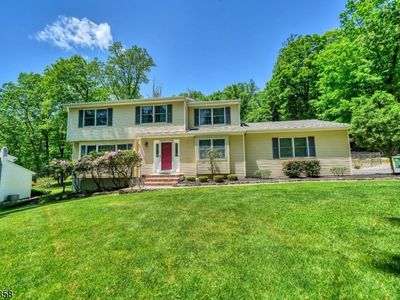 44 Nestlingwood Drive