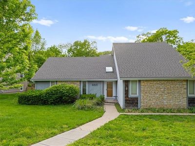 Property at 8300 Grant Ave, Overland Park, KS
