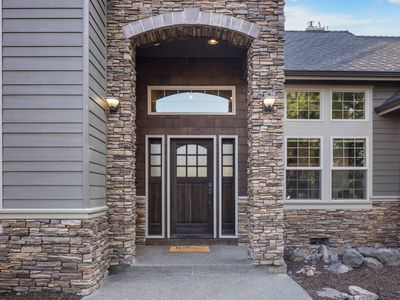 3193 Colonial Dr