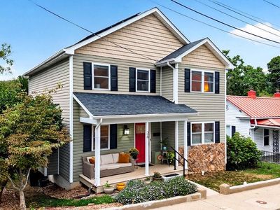 26 Lake Ave