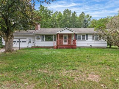 657 West Lakeshore Drive