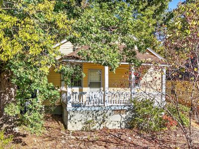 3876 Dixie Cir