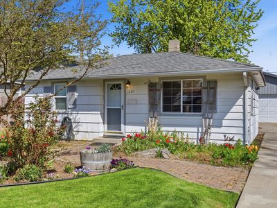 1407 E Nebraska Ave