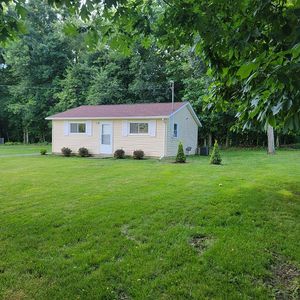 5834 Squires Rd